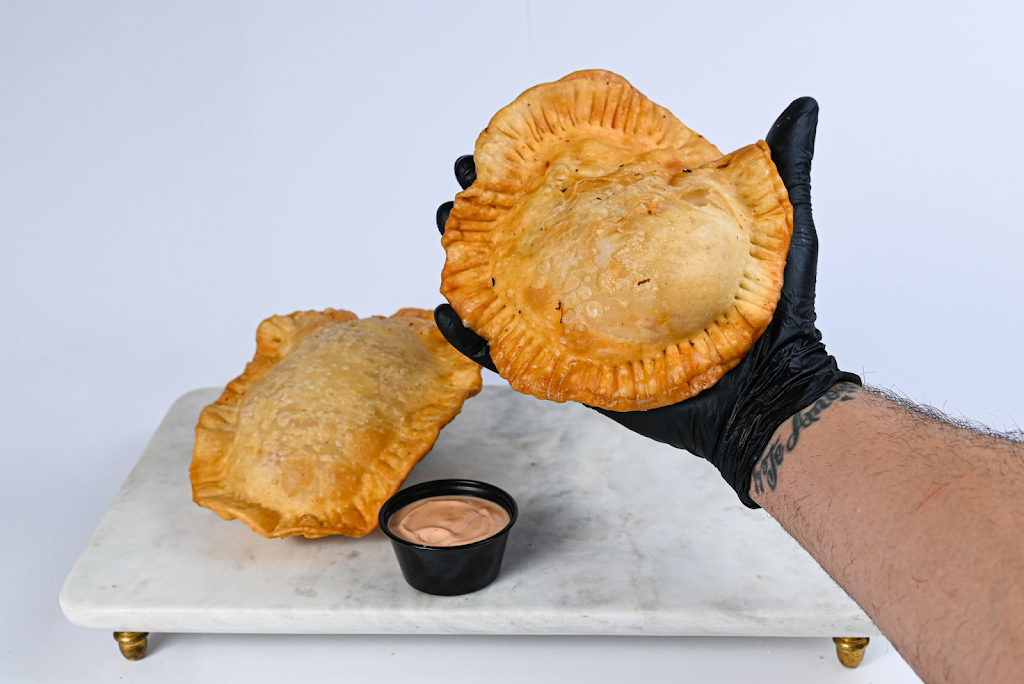 Bacaneria y Sazon | restaurant | 343 Hamilton St, Allentown, PA 18101, USA | 6104283996 OR +1 610-428-3996