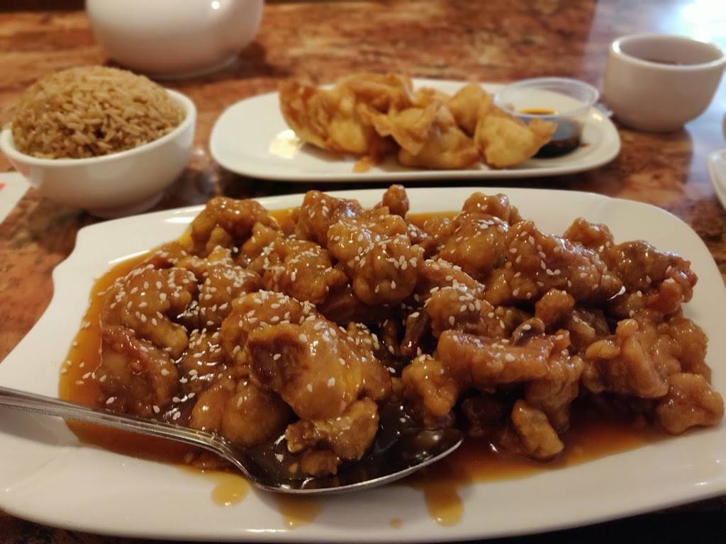 One & One Chinese Restaurant | restaurant | 509 US-71, Arnolds Park, IA 51331, USA | 7123329100 OR +1 712-332-9100