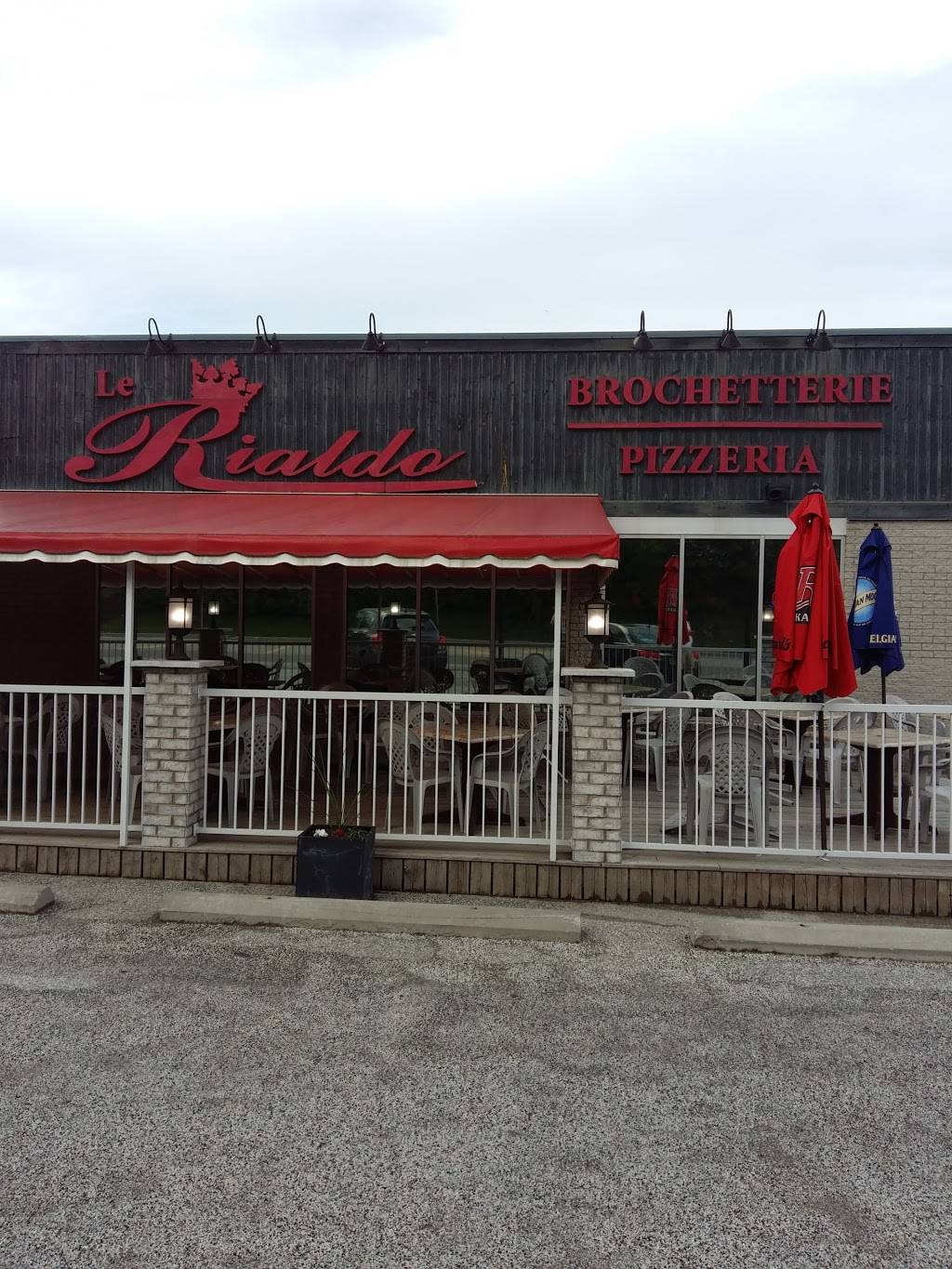 Rialdo Pizzeria & Brochetterie | restaurant | 89 Rue Principale N, Maniwaki, QC J9E 2B5, Canada | 8194497327 OR +1 819-449-7327