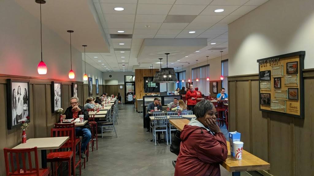 Chick-fil-A Bridgeton | restaurant | 12450 St Charles Rock Rd, Bridgeton, MO 63044, USA | 3143448910 OR +1 314-344-8910