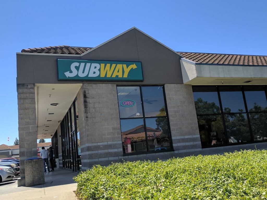 Subway Restaurants | restaurant | 340 E 10th Street Unit H Gilroy Village Shopping Center, Gilroy, CA 95020, USA | 4088485588 OR +1 408-848-5588