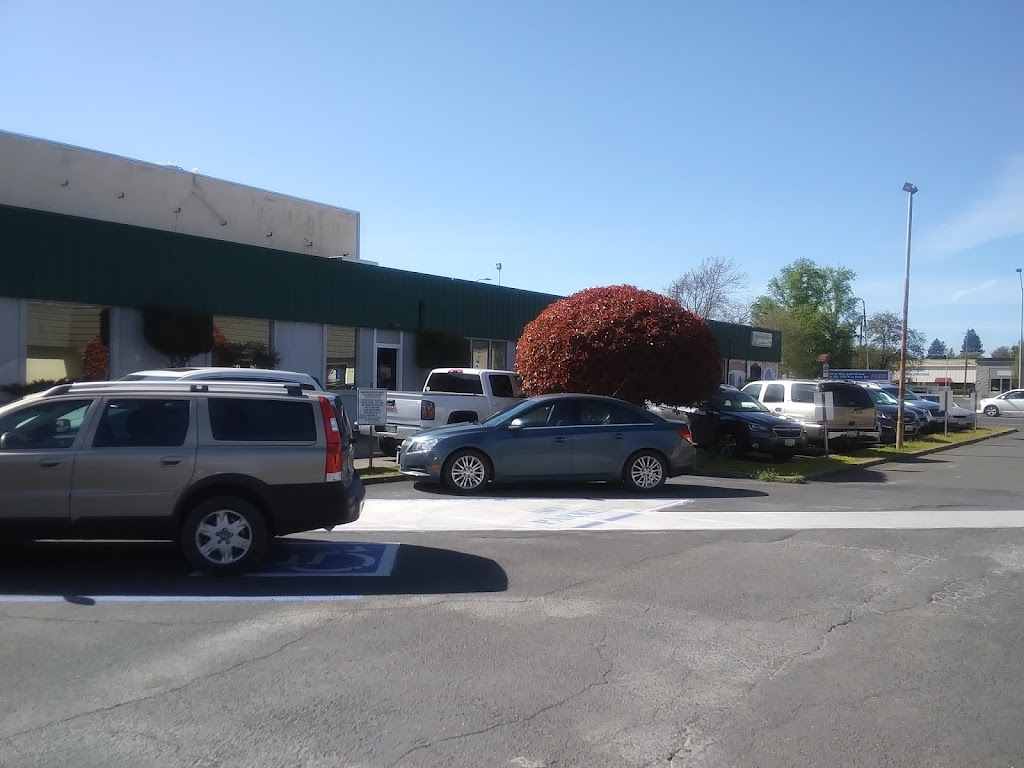 Sports Attic 2 | restaurant | 247 E Perkins St, Ukiah, CA 95482, USA | 7074632791 OR +1 707-463-2791