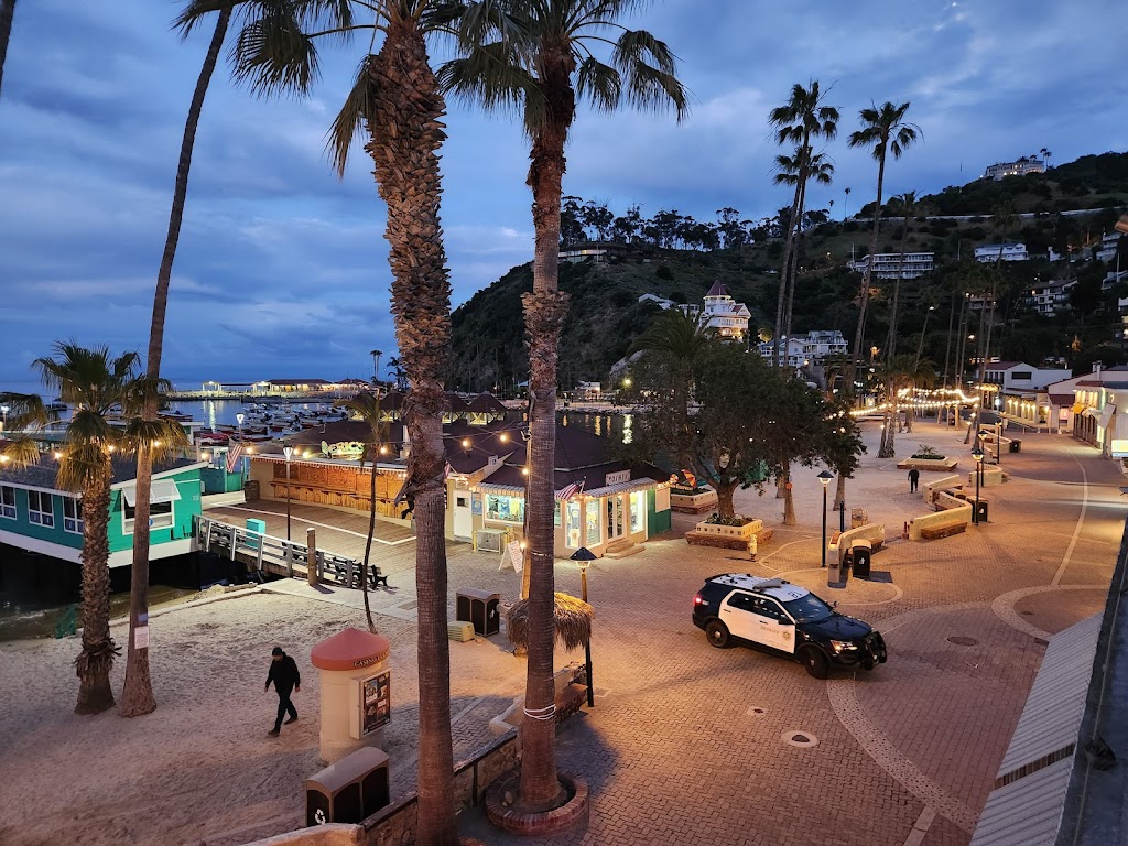 Steves Steakhouse and Seafood | restaurant | 417 Crescent Ave, Avalon, CA 90704, USA | 3105100333 OR +1 310-510-0333