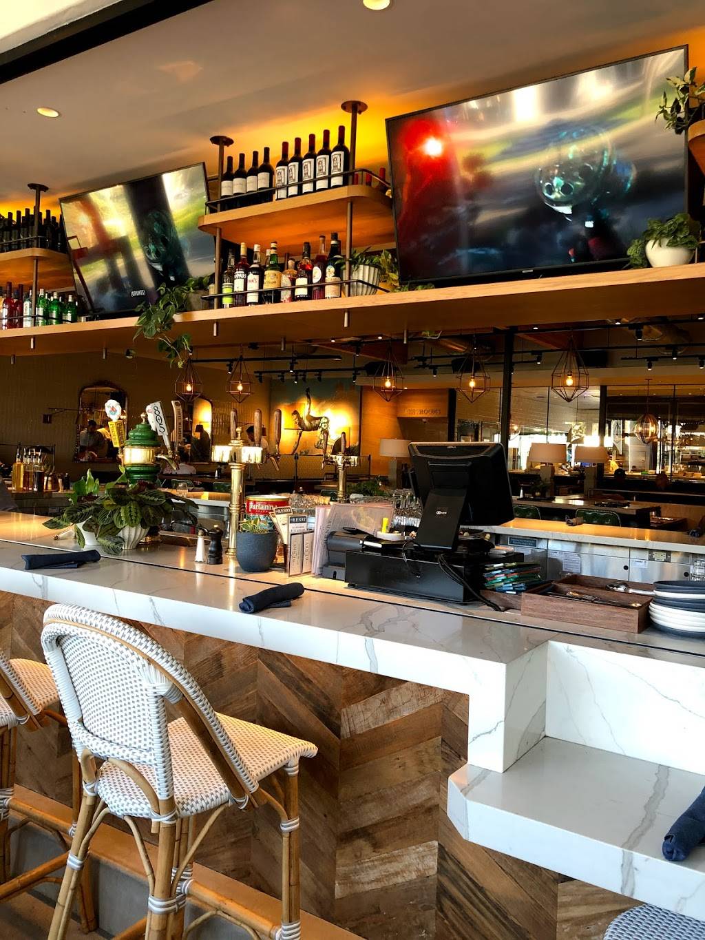 The Henry | restaurant | 1031 Orange Ave, Coronado, CA 92118, USA | 6197621022 OR +1 619-762-1022