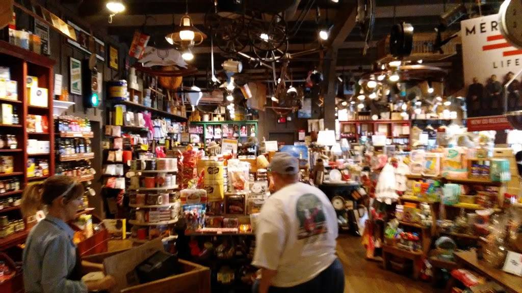 Cracker Barrel Old Country Store | restaurant | 111 Dunson Ln, Davenport, FL 33896, USA | 8634248100 OR +1 863-424-8100