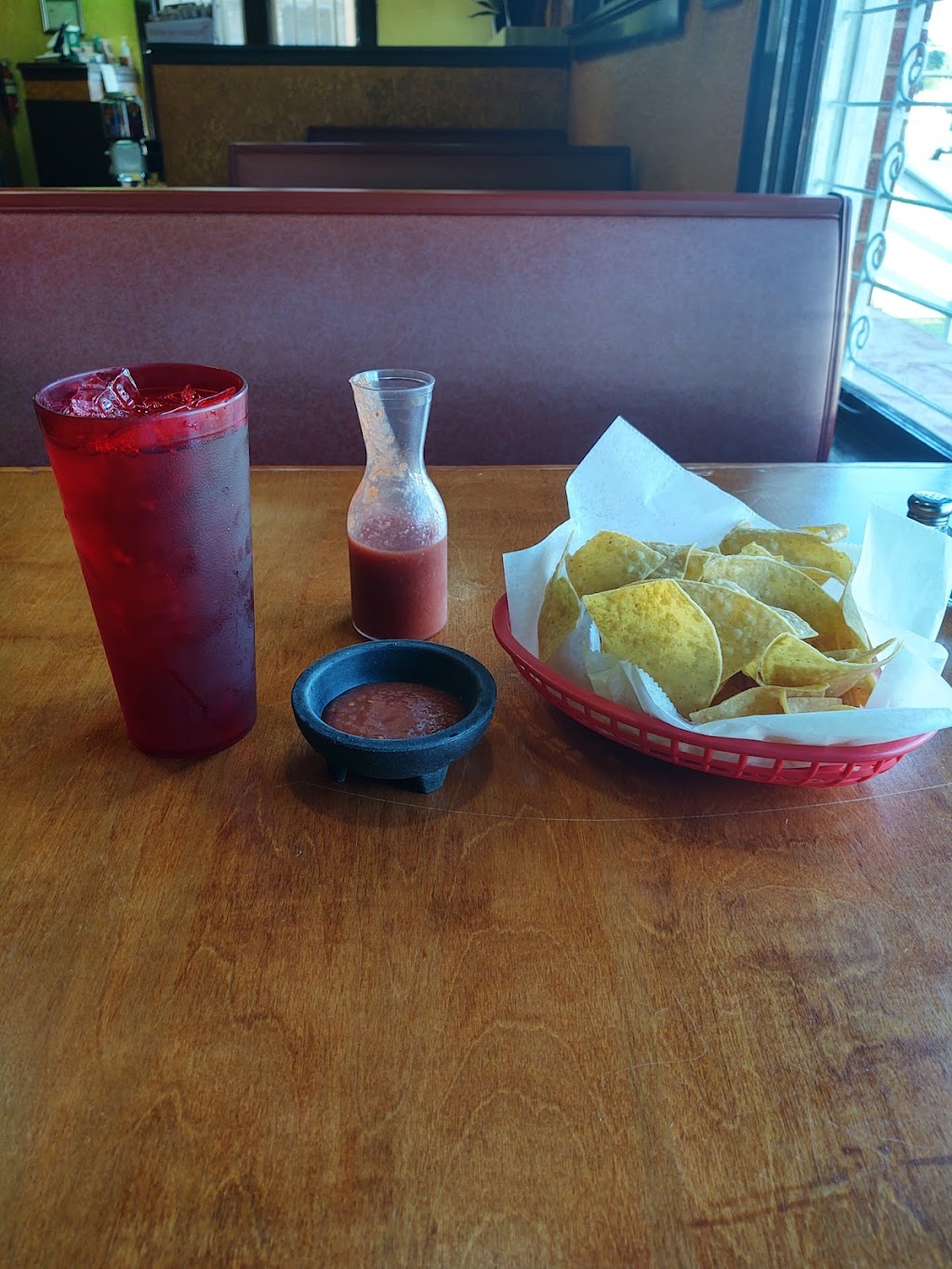 La Plaza Restaurant | restaurant | 422 S Arkansas Ave, Russellville, AR 72801, USA | 4792195255 OR +1 479-219-5255