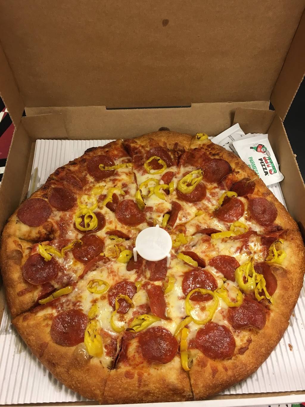 Jets Pizza | meal delivery | 10475 Medlock Bridge Rd, Johns Creek, GA 30097, USA | 6785845844 OR +1 678-584-5844