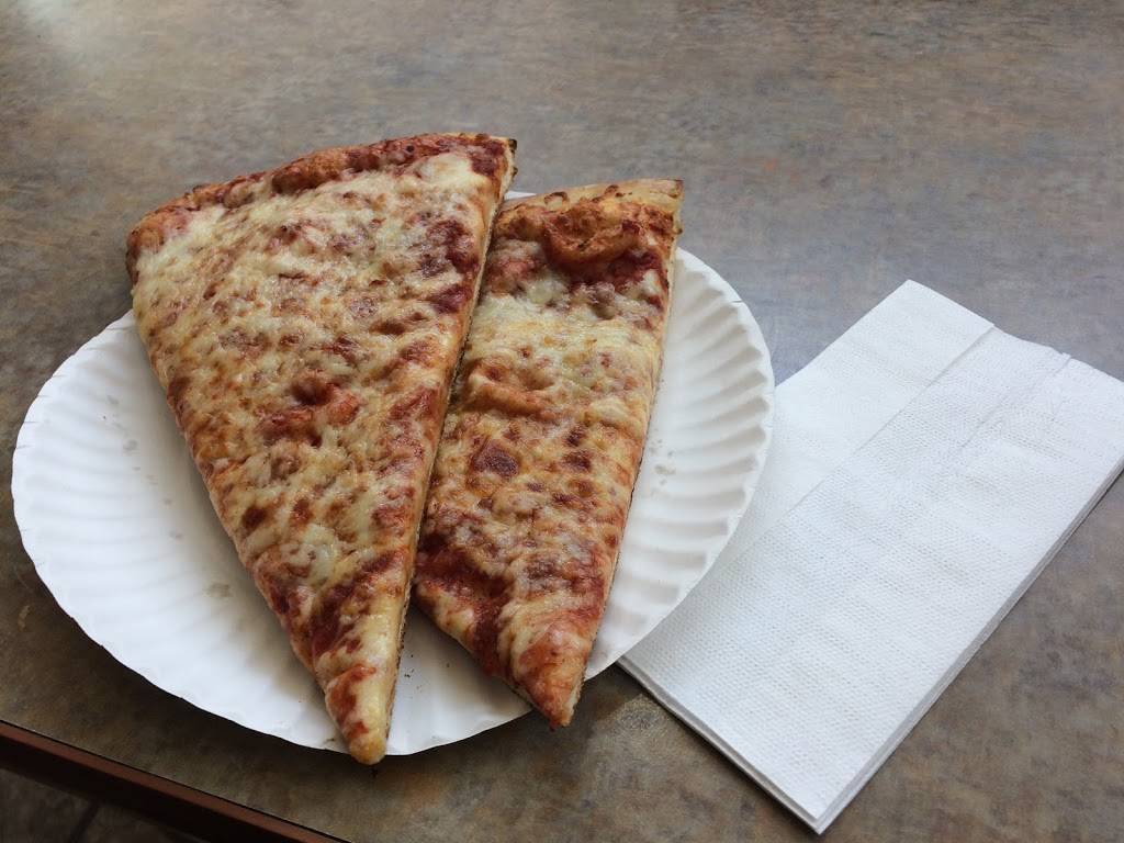 Cheezy Pizza And Pasta | restaurant | 1980 Ogilvie Rd, Gloucester, ON K1J 9L3, Canada | 6137499929 OR +1 613-749-9929