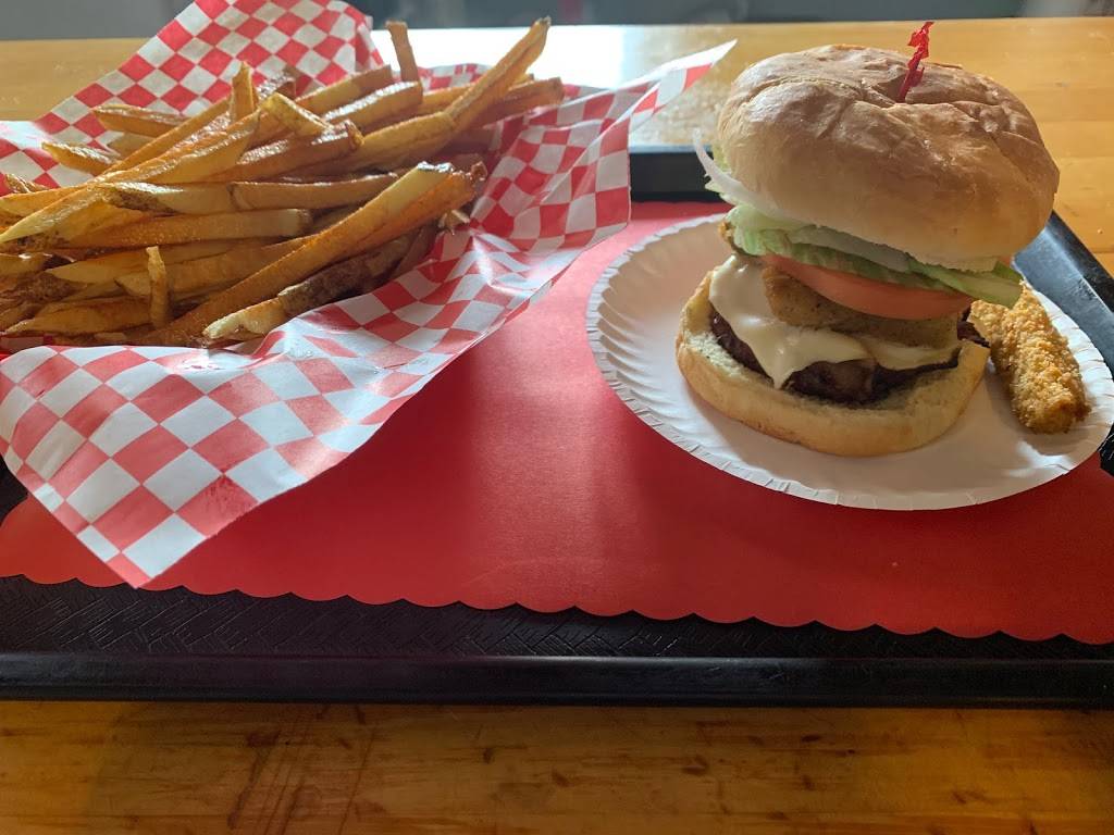 Farmer’s Daughters’ Drive In ( Closed For The 2020 Season) See Y | restaurant | 882 NY-29, Saratoga Springs, NY 12866, USA | 5185848562 OR +1 518-584-8562