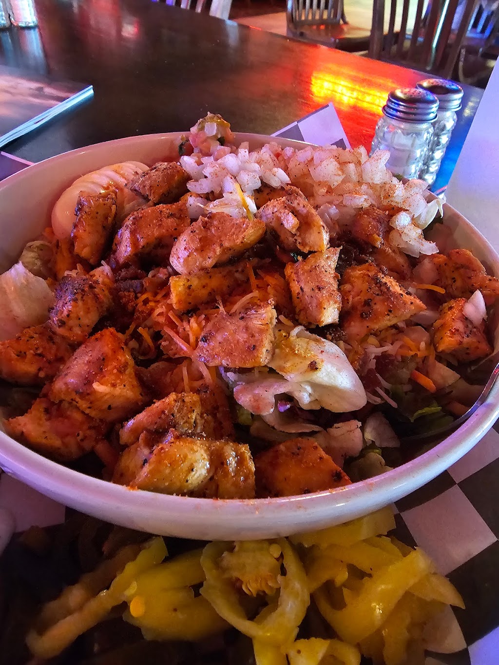 Fuddruckers | restaurant | 2011 Overland Ave, Billings, MT 59102, USA | 4066565455 OR +1 406-656-5455