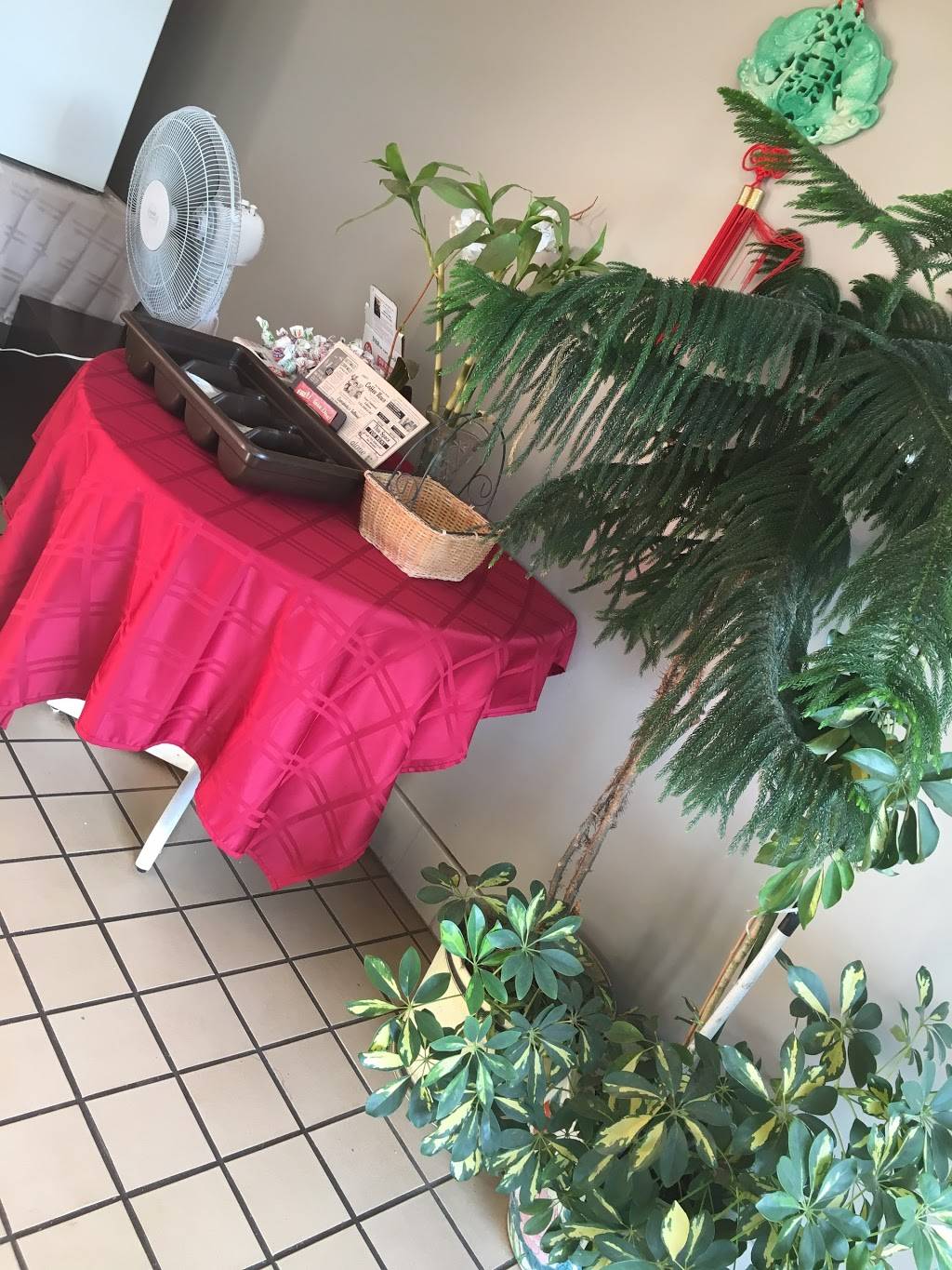 China Crown | restaurant | 22208 Novi Rd, Novi, MI 48375, USA | 2483808998 OR +1 248-380-8998