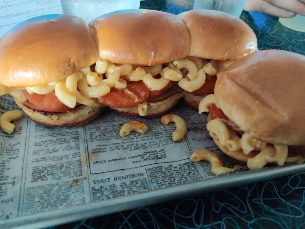 Lenerds Bar & Grill | restaurant | 2501 Coon Rapids Blvd NW, Coon Rapids, MN 55433, USA | 7634323245 OR +1 763-432-3245