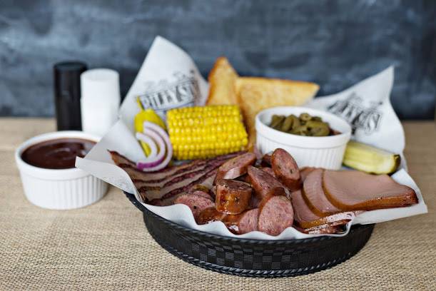 Billy Sims Barbecue | restaurant | 4404 NW Cache Rd, Lawton, OK 73505, USA | 5806995920 OR +1 580-699-5920