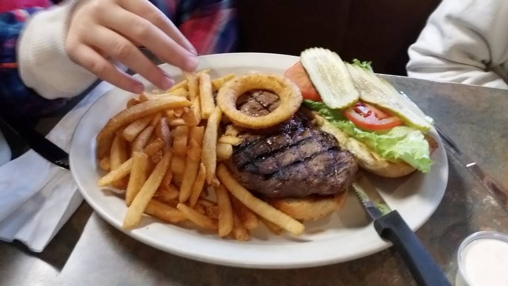 The Lake Bar & Grill | restaurant | 9716 Pyramid Hwy, Sparks, NV 89436, USA | 7754245253 OR +1 775-424-5253