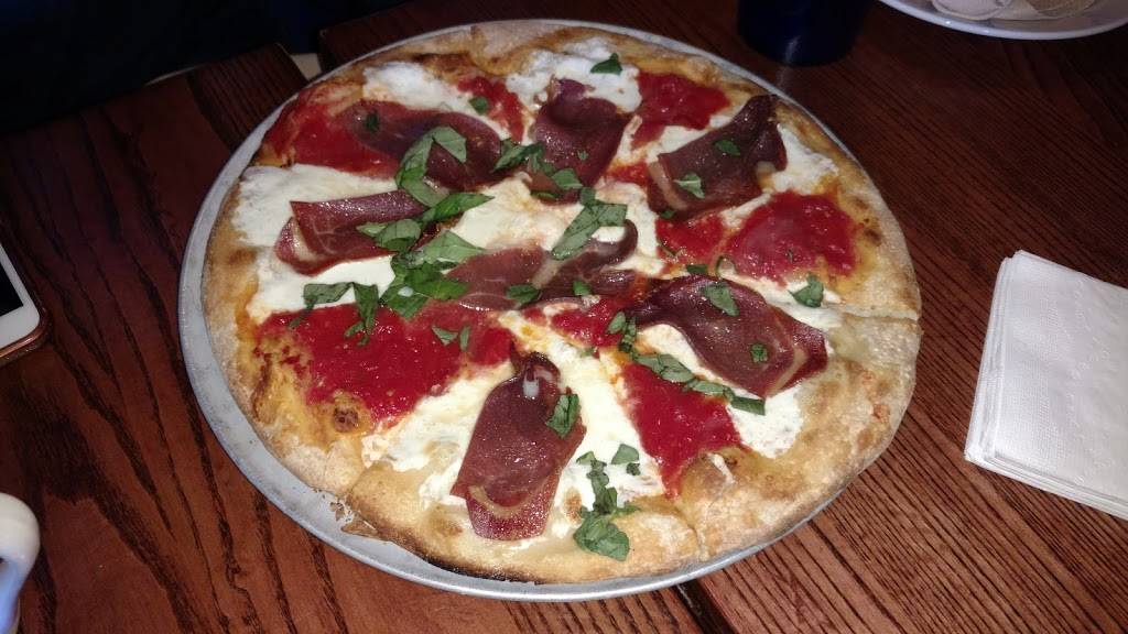 The Cabin | restaurant | 1172 Knollwood Rd, White Plains, NY 10603, USA | 9145926682 OR +1 914-592-6682