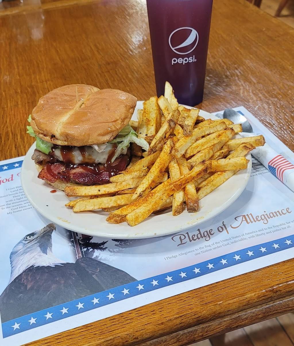 Charlies | restaurant | 118 E Main St, Dover-Foxcroft, ME 04426, USA | 2078028099 OR +1 207-802-8099