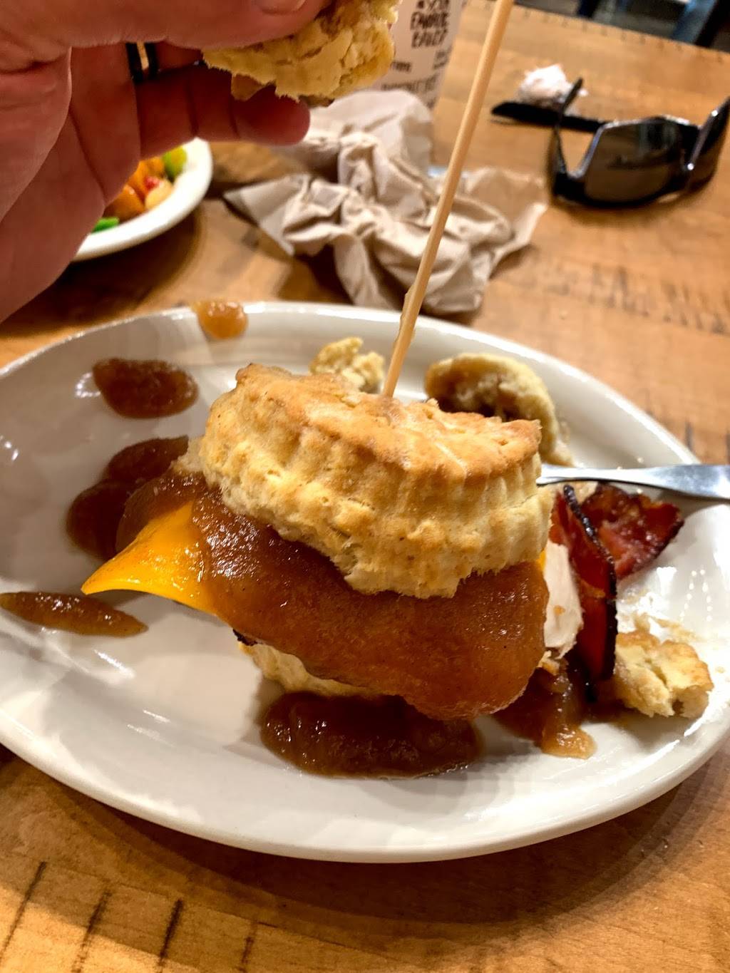 Maple Street Biscuit Company | restaurant | 1739 Maybank Hwy, Charleston, SC 29412, USA | 8432033889 OR +1 843-203-3889