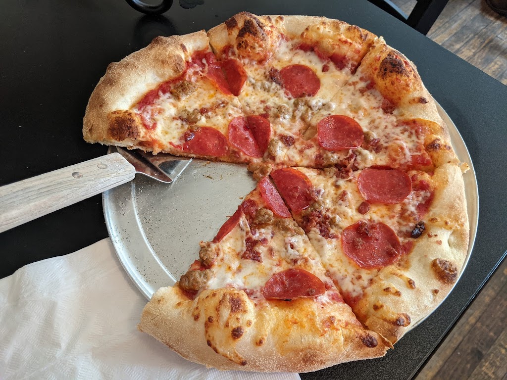 Brunos Pizza & Wings | restaurant | 133 Cook Ave, Raton, NM 87740, USA | 5754459512 OR +1 575-445-9512