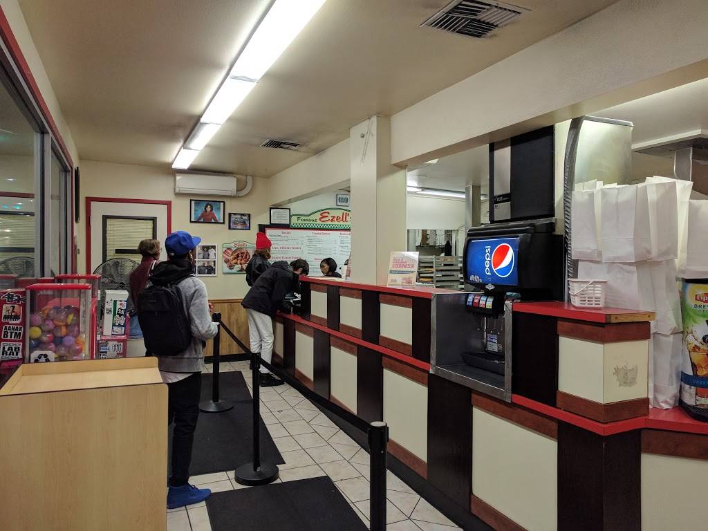 Ezells Famous Chicken | restaurant | 501 23rd AVE (23rd &, E Jefferson St, Seattle, WA 98122, USA | 2063244141 OR +1 206-324-4141