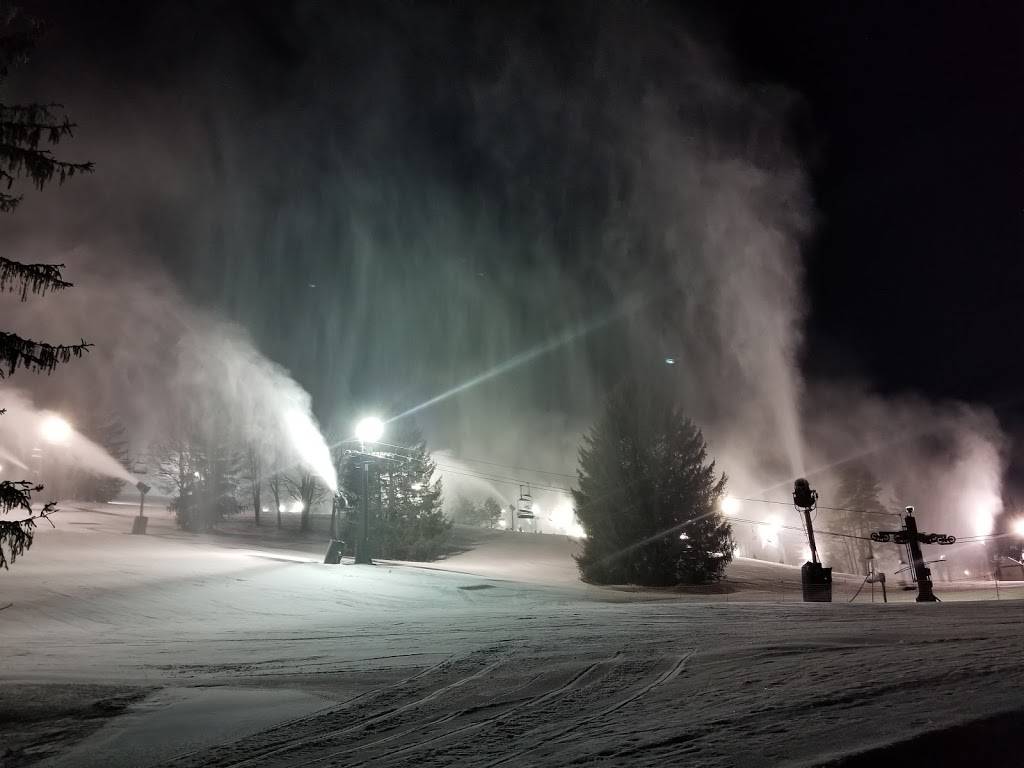 Snow Trails | restaurant | 3100 Possum Run Rd, Mansfield, OH 44903, USA | 4197749818 OR +1 419-774-9818