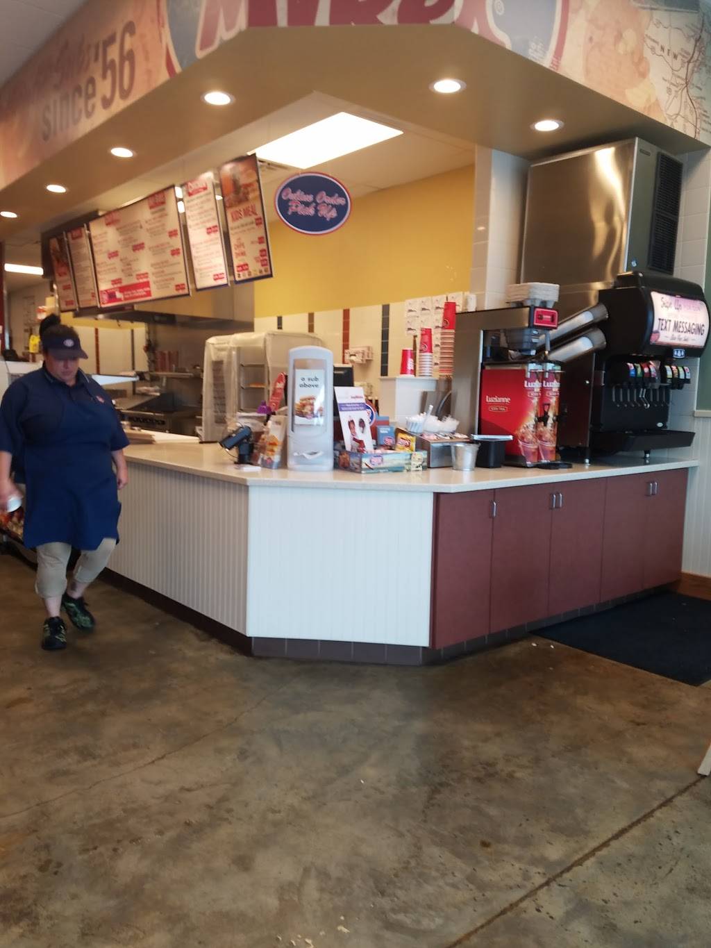 Jersey Mikes Subs | meal takeaway | 8263 Little Rd, New Port Richey, FL 34654, USA | 7272033360 OR +1 727-203-3360