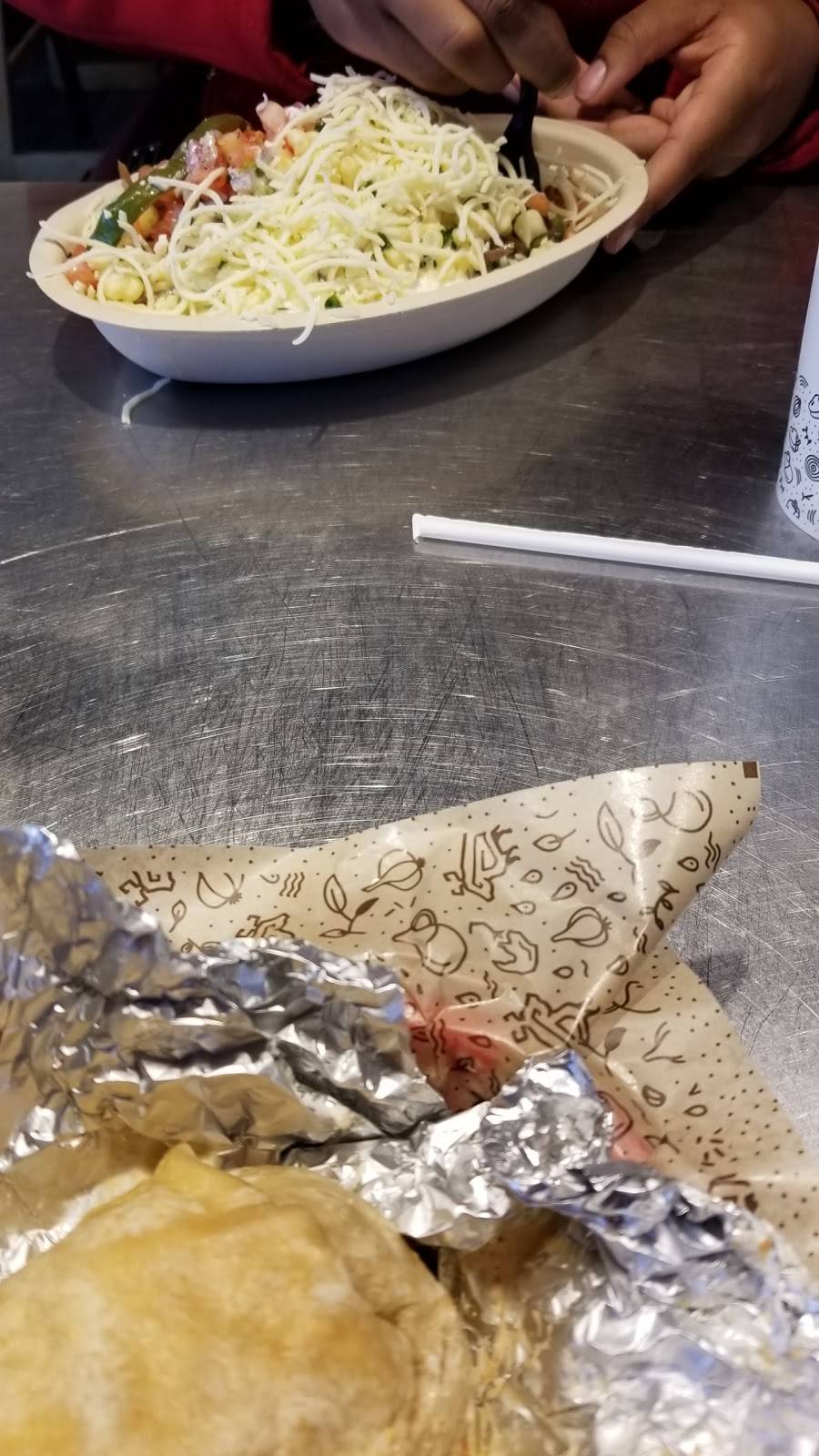 Chipotle Mexican Grill | restaurant | 4010 Wards Rd Suite A, Lynchburg, VA 24502, USA | 4342376931 OR +1 434-237-6931