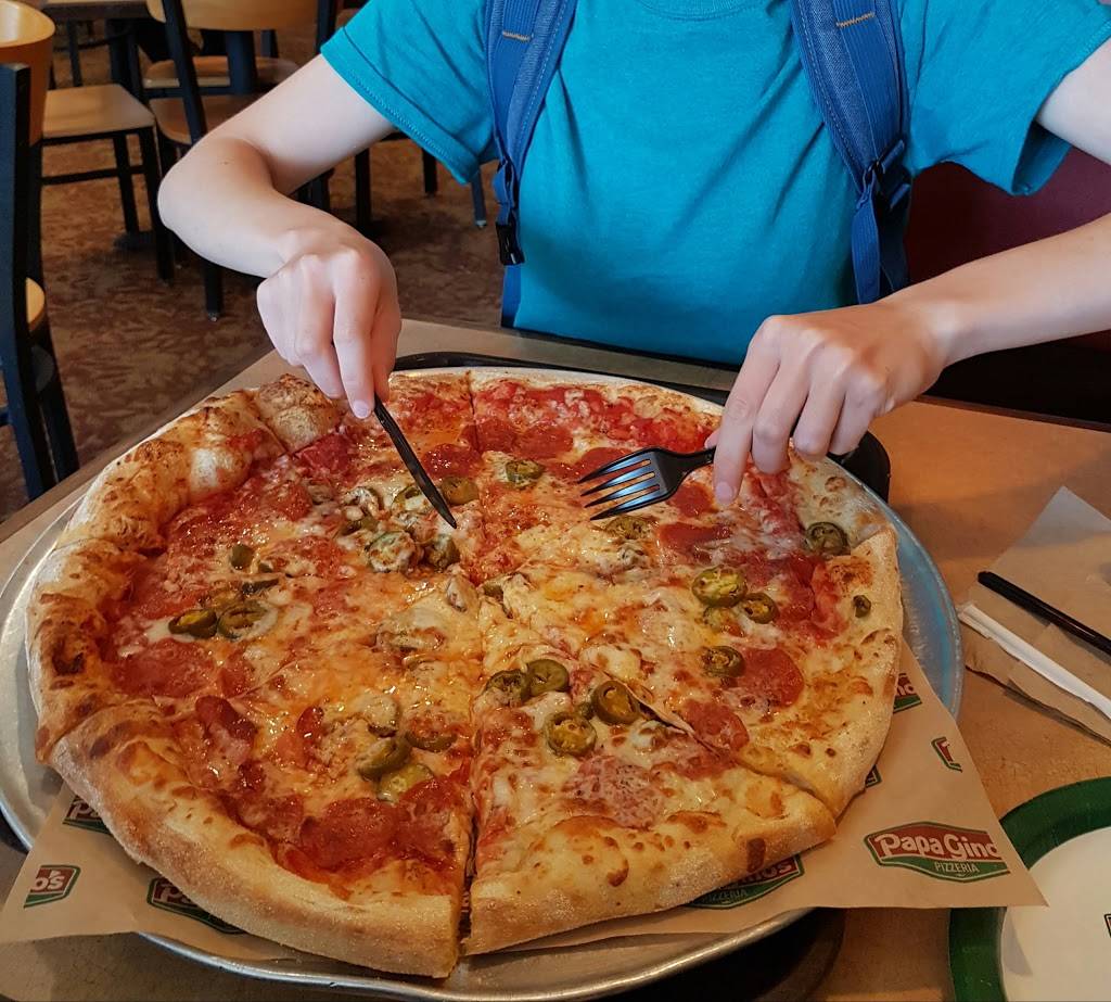 Papa Ginos | restaurant | 56 Davis Straits, Falmouth, MA 02540, USA | 5085404024 OR +1 508-540-4024