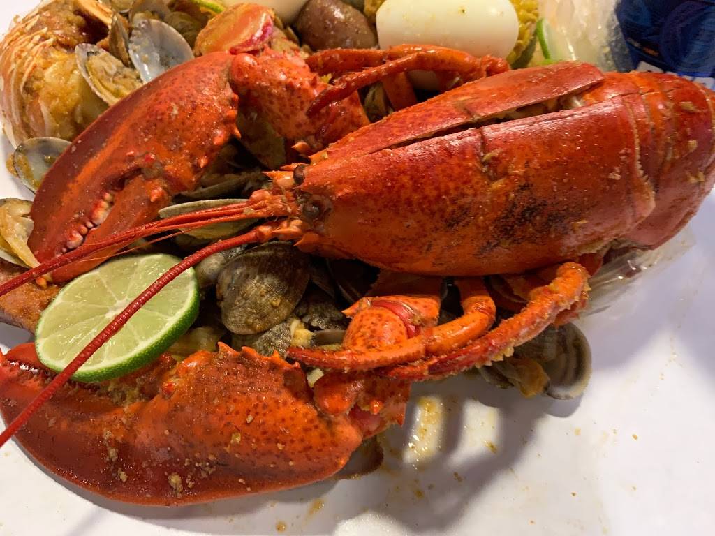 Nola Seafood Boil | restaurant | 11135 Pendleton Pike Suite 400, Indianapolis, IN 46236, USA | 3178267282 OR +1 317-826-7282