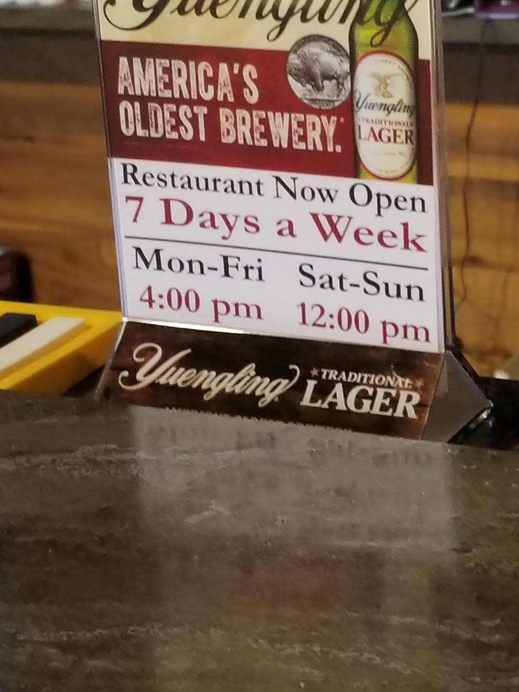 The Clubhouse on The Hill | restaurant | 499 Freeport Rd, Freeport, PA 16229, USA | 7242952582 OR +1 724-295-2582