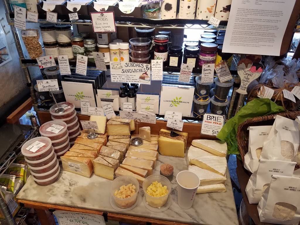 Formaggio Kitchen | meal takeaway | 244 Huron Ave, Cambridge, MA 02138, USA | 6173544750 OR +1 617-354-4750