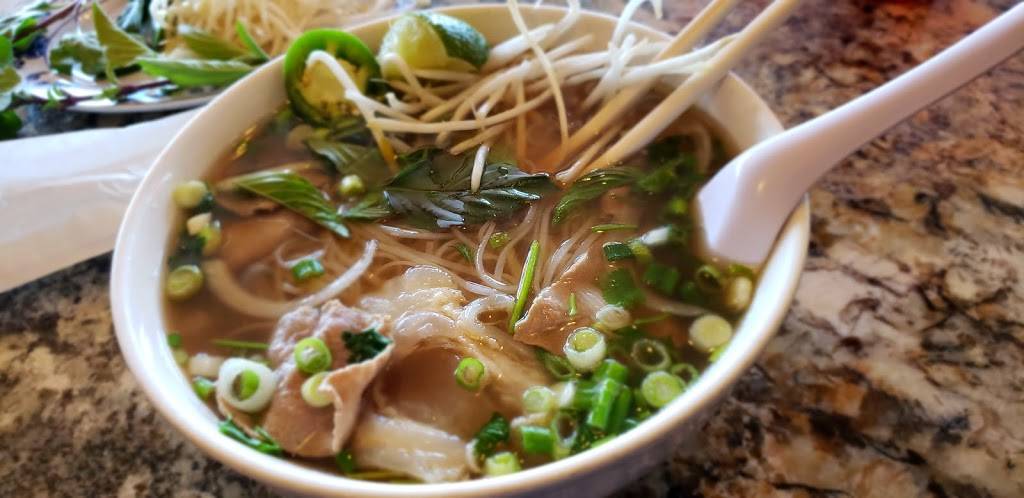 Phở Saigon Restaurant | restaurant | 5304 Stockton Blvd, Sacramento, CA 95820, USA | 9164575580 OR +1 916-457-5580