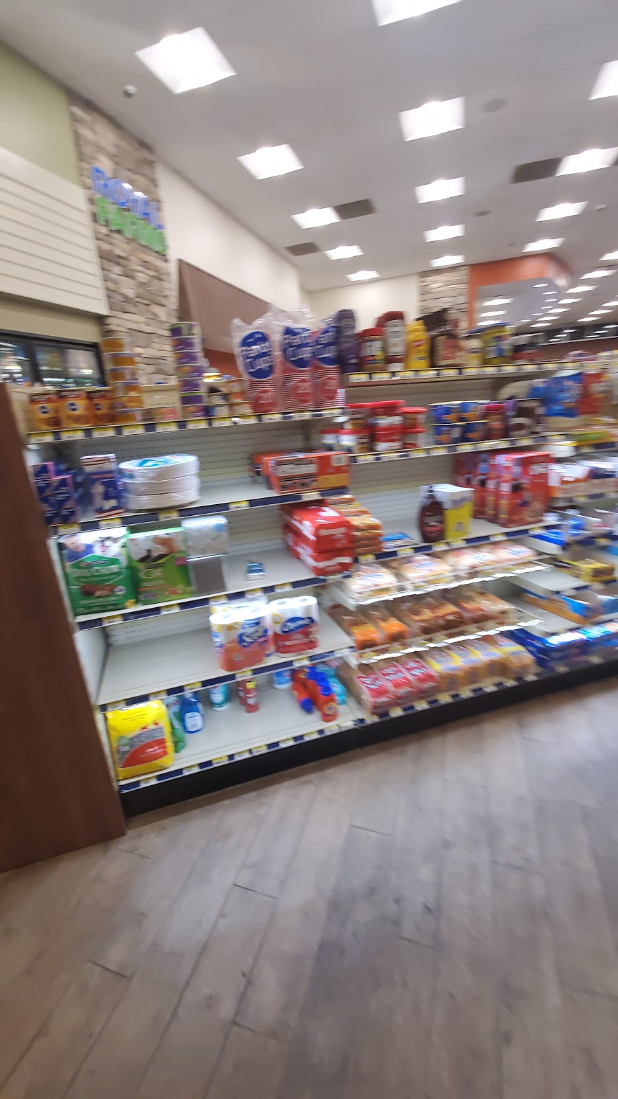 Royal Farms | meal takeaway | 2160 New Castle Ave, New Castle, DE 19720, USA | 3025619348 OR +1 302-561-9348