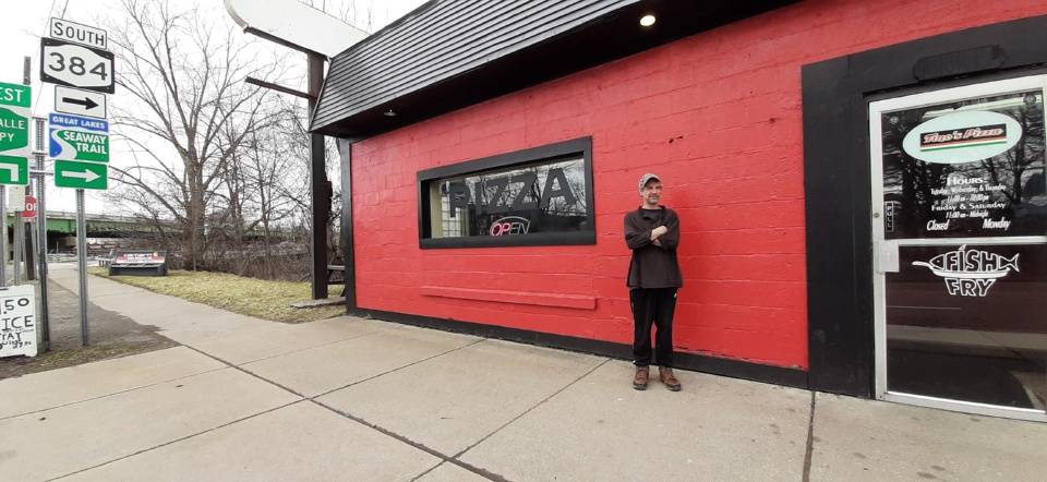 Tinos pizza and deli | restaurant | 8803 Buffalo Ave, Niagara Falls, NY 14304, USA | 7165242018 OR +1 716-524-2018