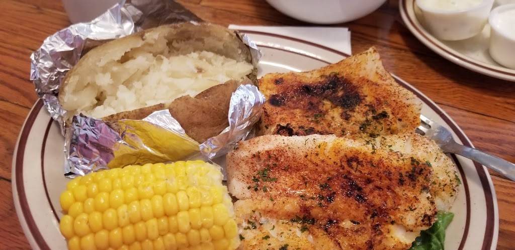 Lunas Family Restaurant | restaurant | 738 Pearl Rd, Brunswick, OH 44212, USA | 3304606554 OR +1 330-460-6554