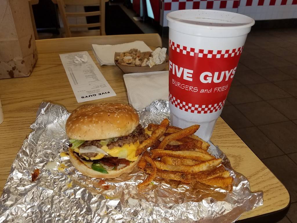 Five Guys | meal takeaway | 4129 S Mooney Blvd, Visalia, CA 93277, USA | 5597359600 OR +1 559-735-9600