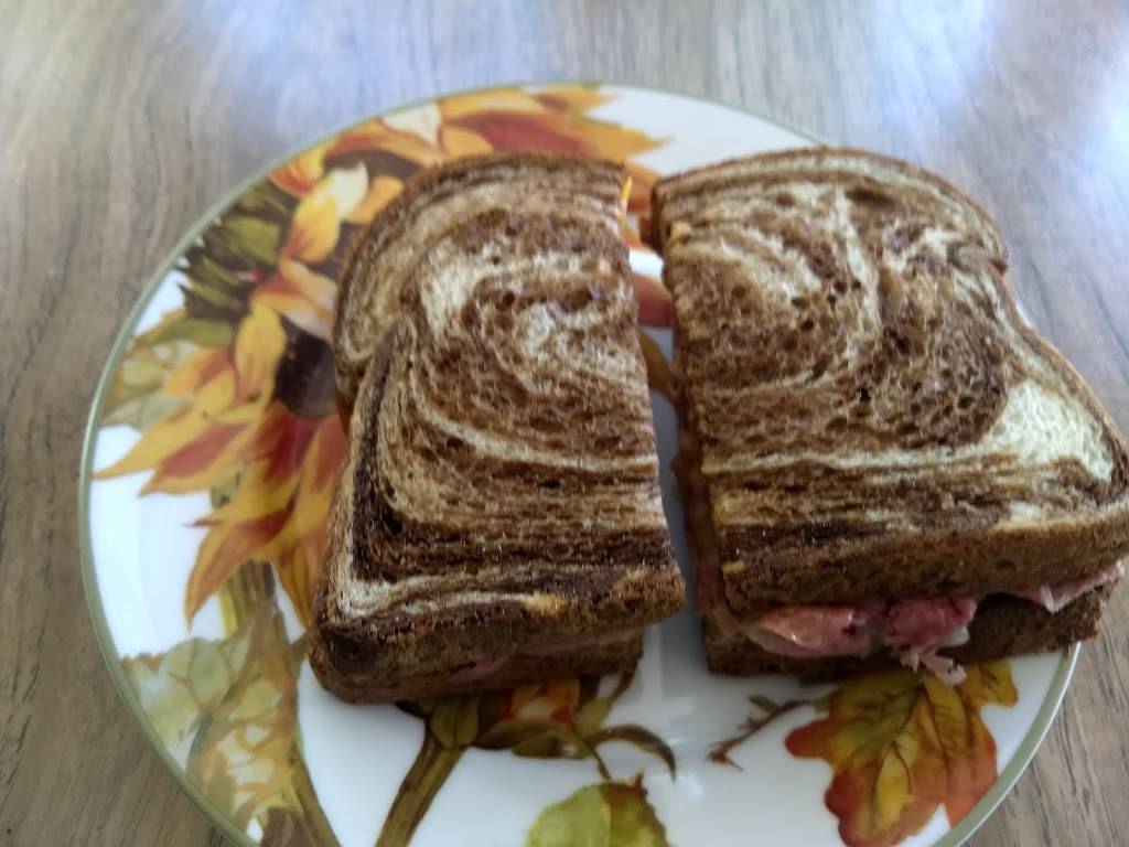 Arbys | meal takeaway | 4673 S 900 E, Salt Lake City, UT 84117, USA | 8012652495 OR +1 801-265-2495