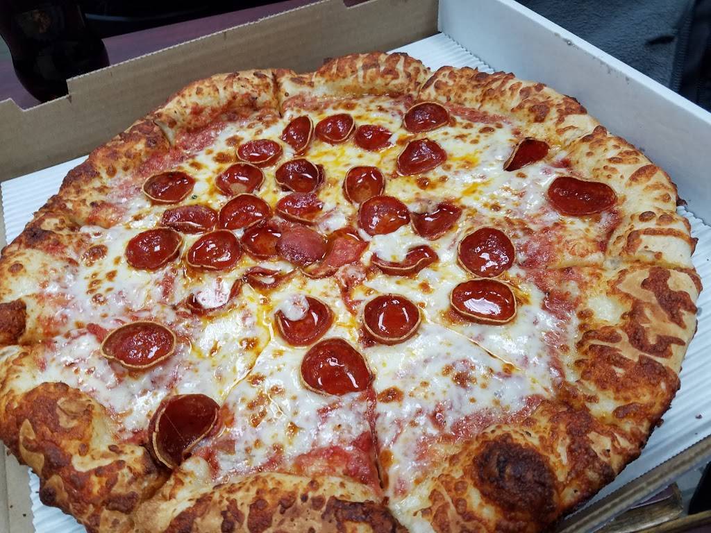 Sams Sorrento Pizza | restaurant | 14 Market St, Mt Clemens, MI 48043, USA | 5864638677 OR +1 586-463-8677