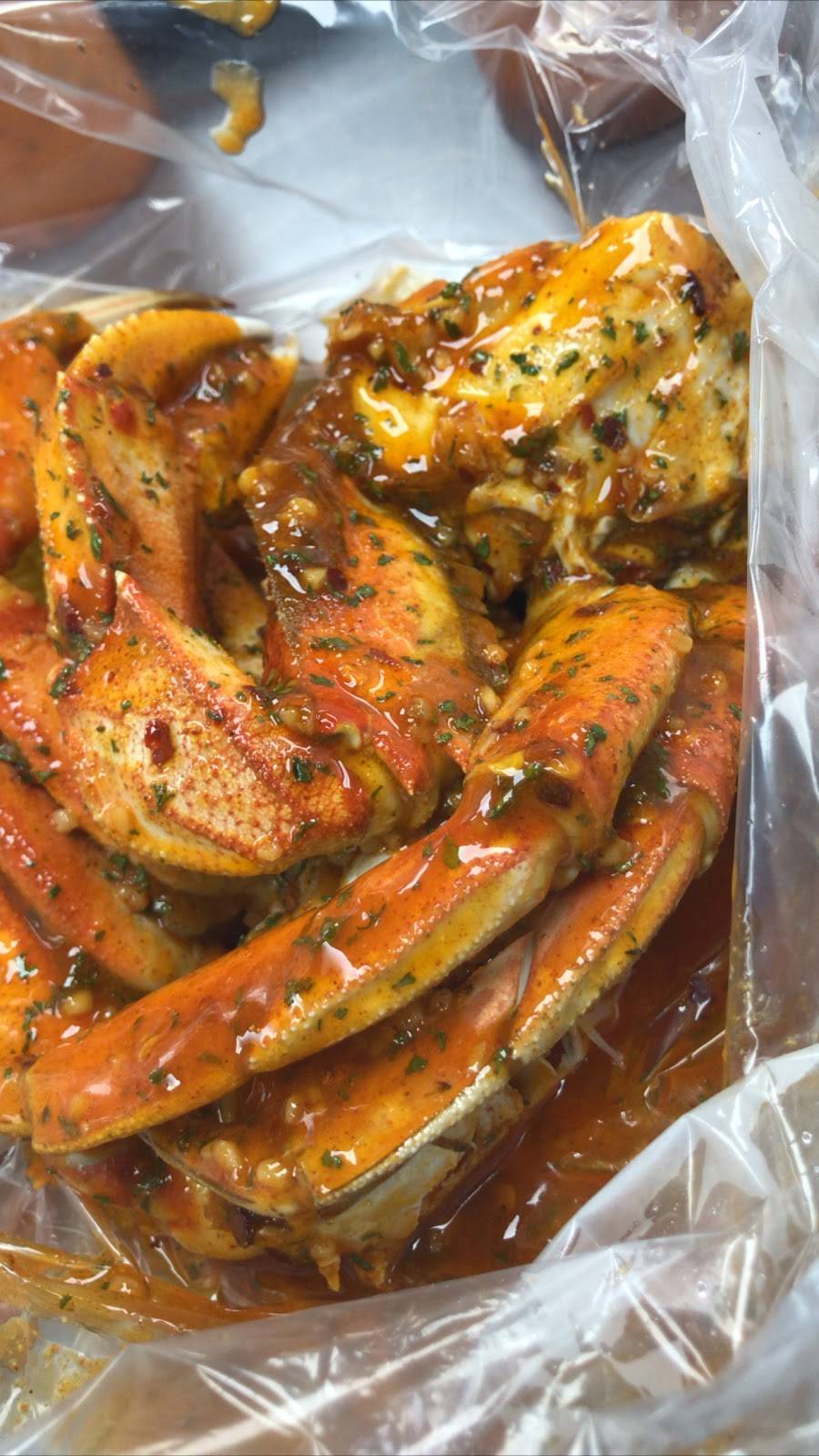 House of Krustaceans | restaurant | 109 Fairfield Ave, Upper Darby, PA 19082, USA | 2158277870 OR +1 215-827-7870