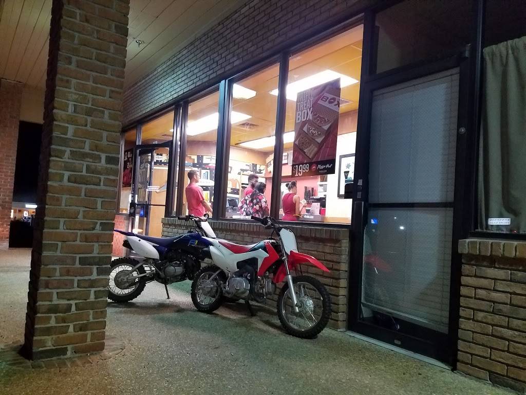 Pizza Hut | meal takeaway | 3600 Cherokee St NW #101, Kennesaw, GA 30144, USA | 7704276900 OR +1 770-427-6900