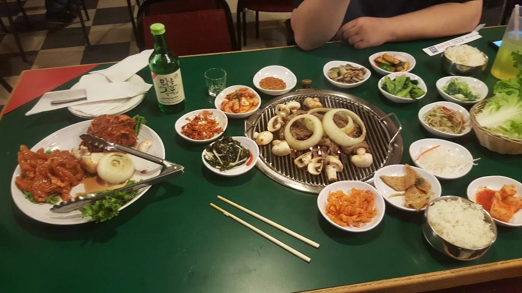 Mama’s Korean Restaurant | meal takeaway | 8867 Pendleton Pike, Indianapolis, IN 46226, USA | 3178970808 OR +1 317-897-0808