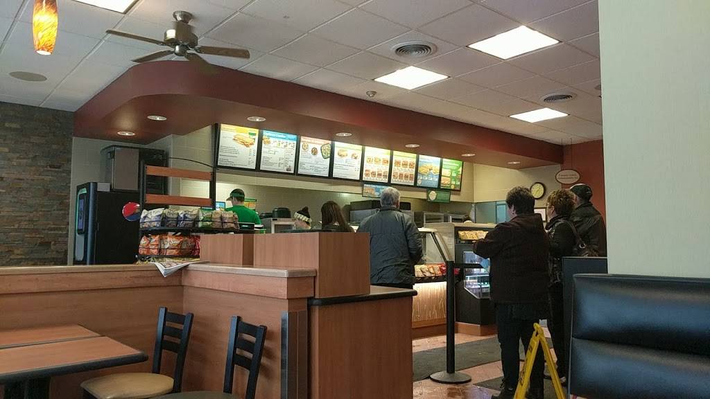 Subway | restaurant | 1001 Rue Pie XI, Thetford Mines, QC G6G 7M9, Canada | 4183340433 OR +1 418-334-0433