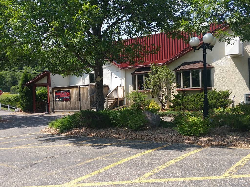 Bungalow Inn | restaurant | 1151 Rivercrest Rd N, Lakeland, MN 55043, USA | 6514365005 OR +1 651-436-5005