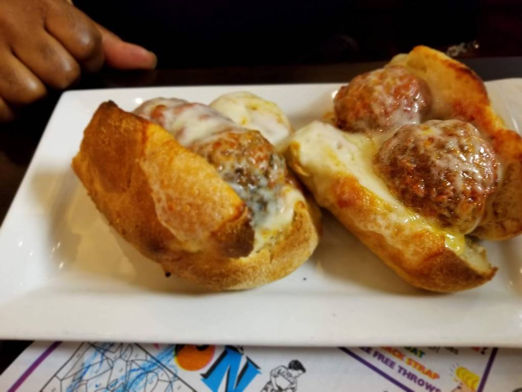 Nonna Marias Pizzeria | restaurant | 34 N Charles Richard Beall Blvd, DeBary, FL 32713, USA | 3866689200 OR +1 386-668-9200