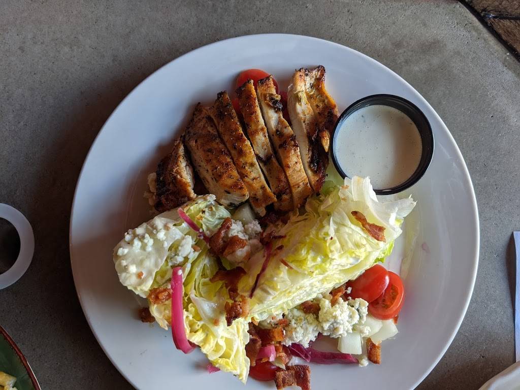 Bantams Roost | restaurant | 2628 Gateway Rd #120, Carlsbad, CA 92009, USA | 8582457166 OR +1 858-245-7166