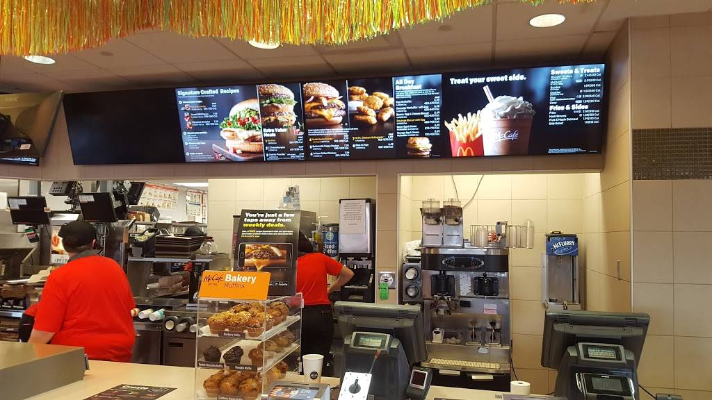 McDonalds | cafe | 1600 Providence Hwy, Norwood, MA 02062, USA | 7817621275 OR +1 781-762-1275