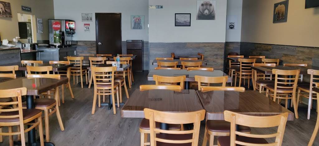 Fat Bear Burgers & Tacos | restaurant | 4854 N Mesa St UNIT 102, El Paso, TX 79912, USA | 9153040206 OR +1 915-304-0206