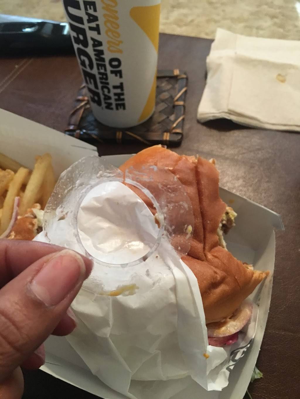 Hardees | restaurant | 836 Kempsville Rd, Virginia Beach, VA 23464, USA | 7574950885 OR +1 757-495-0885