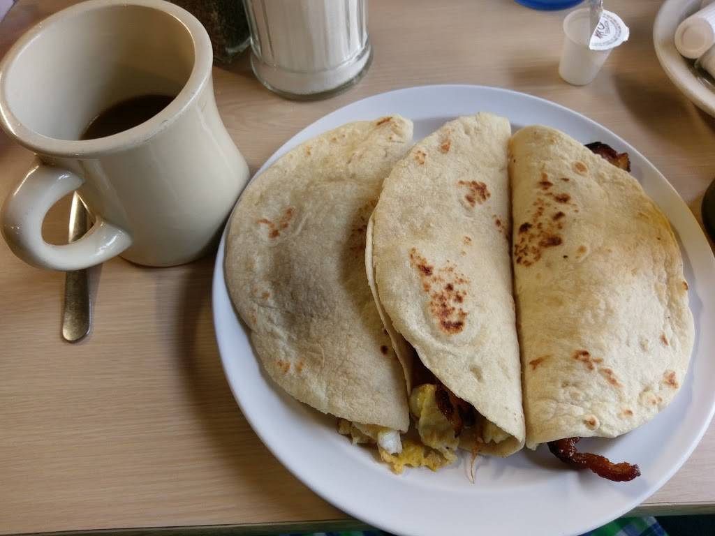 La Sorpresa Restaurant | restaurant | 3213 Pleasanton Rd, San Antonio, TX 78221, USA | 2109778775 OR +1 210-977-8775