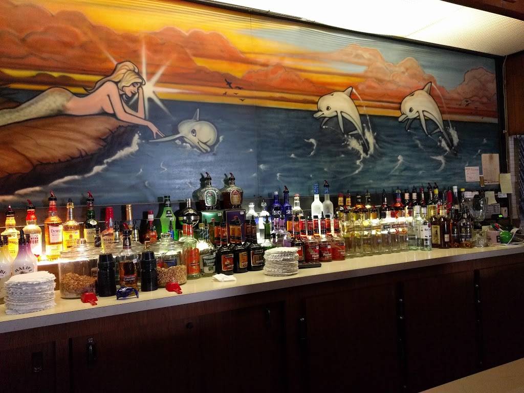 Dolphin Inc | restaurant | 681 Capital Ave SW, Battle Creek, MI 49015, USA | 2699642550 OR +1 269-964-2550