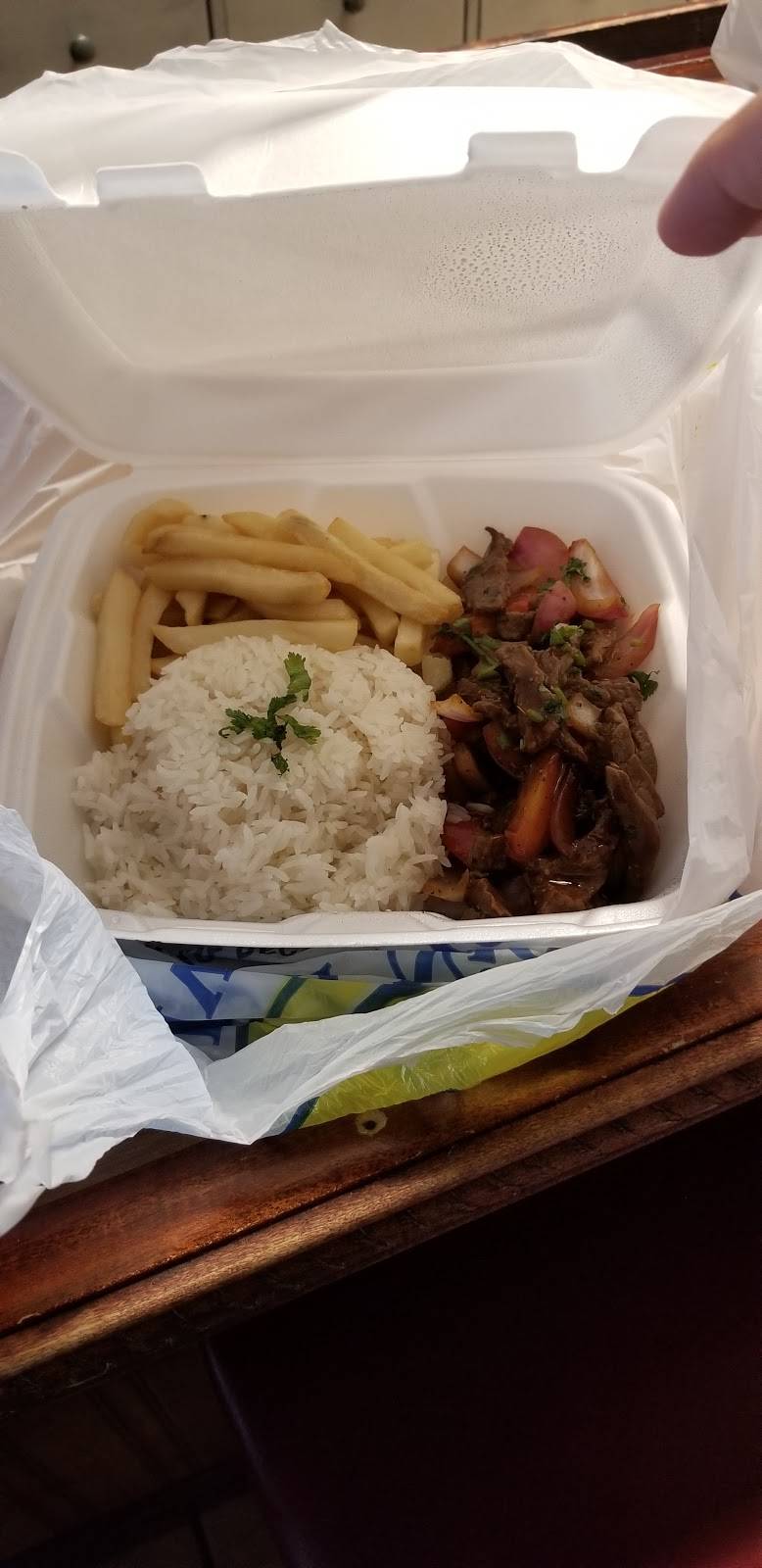 Mirnas Pupuseria & Restaurant | restaurant | 101 Weems Ln, Winchester, VA 22601, USA | 5407735759 OR +1 540-773-5759